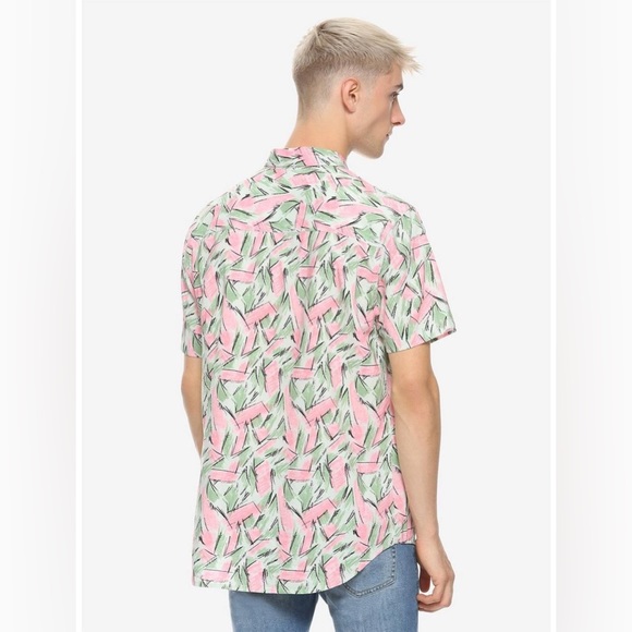 *READ DESCRIPTION* Stranger Things Hopper Button Up-Men’s - Picture 4 of 6